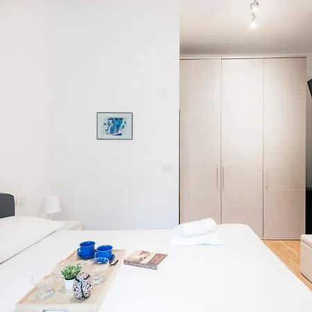 Easylife - Luminosa E Comoda Residenza Con Balcone Milan Exterior photo