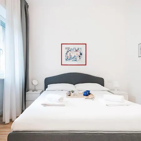 Easylife - Luminosa E Comoda Residenza Con Balcone Milan Exterior photo
